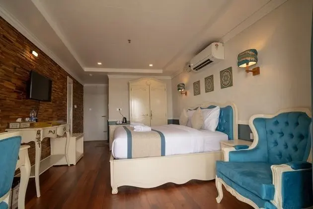 Deluxe Tek Büyük Yataklı Oda