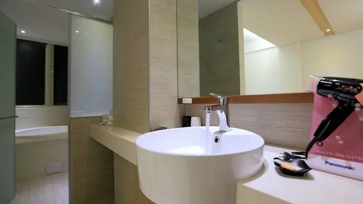 Standard Tek Büyük Yataklı Oda (02)