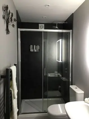 Standard Oda, 1 En Büyük (King) Boy Yatak (Room 2)
