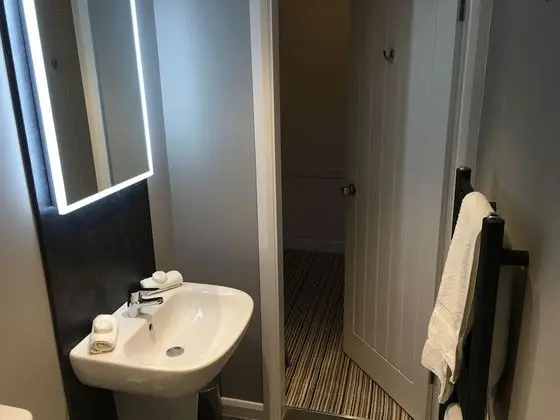 Standard Oda, 1 En Büyük (King) Boy Yatak (Room 2)
