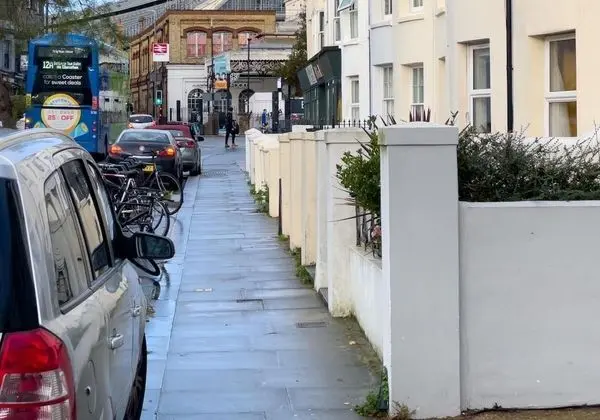 Ev