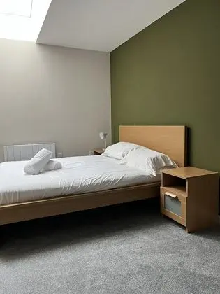 Standard Tek Büyük Yataklı Oda