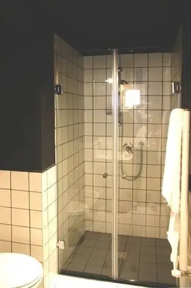 Classic Oda, 1 Büyük (Queen) Boy Yatak, Banyolu/Duşlu, Kule