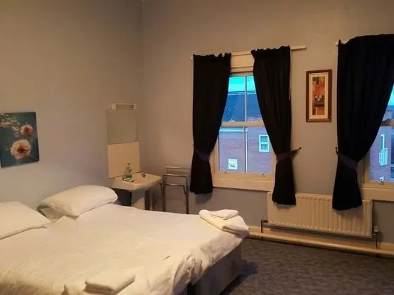 Basic Süit, Ortak Banyo