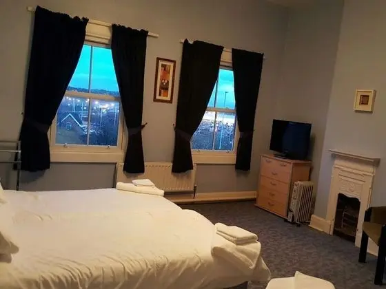 Basic Süit, Ortak Banyo