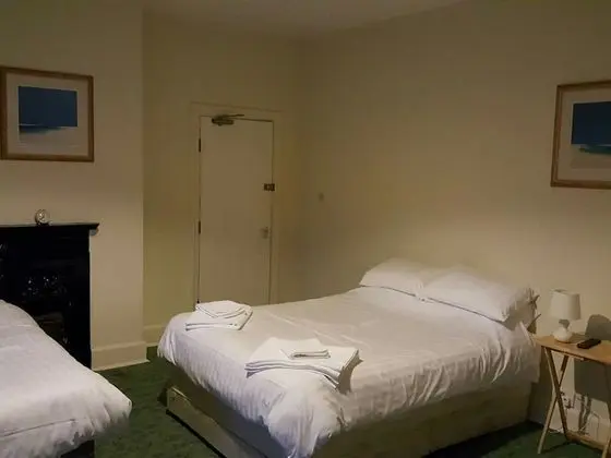 Basic Süit, Ortak Banyo