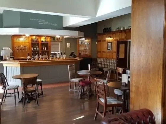 Basic Süit, Ortak Banyo