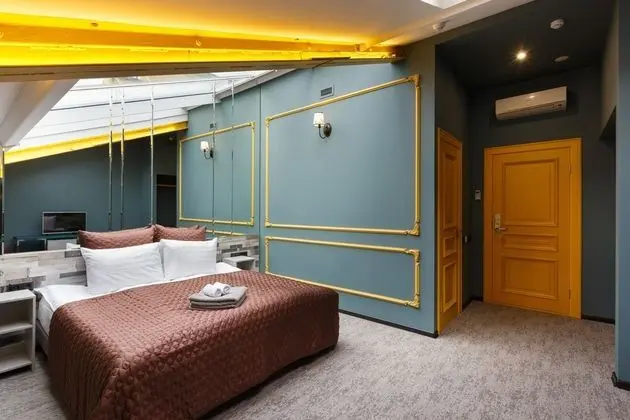 Standard Tek Büyük veya İki Ayrı Yataklı Oda (Attic)