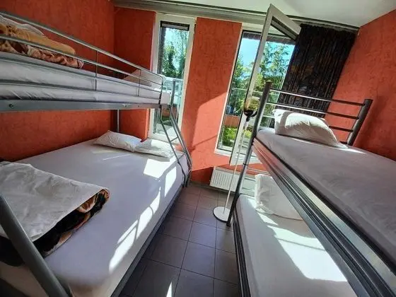 Basic Ortak Ranzalı Oda
