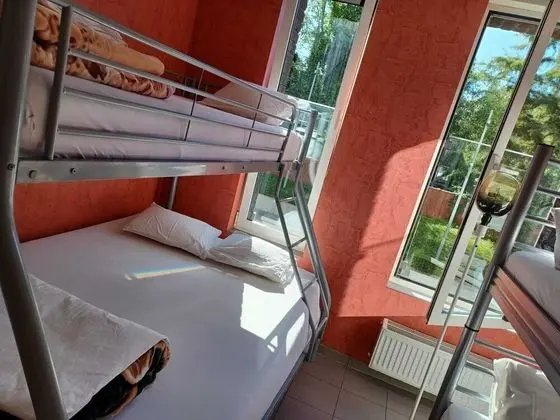 Basic Ortak Ranzalı Oda
