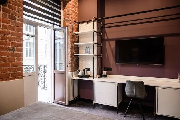 Standard Tek Büyük Yataklı Oda