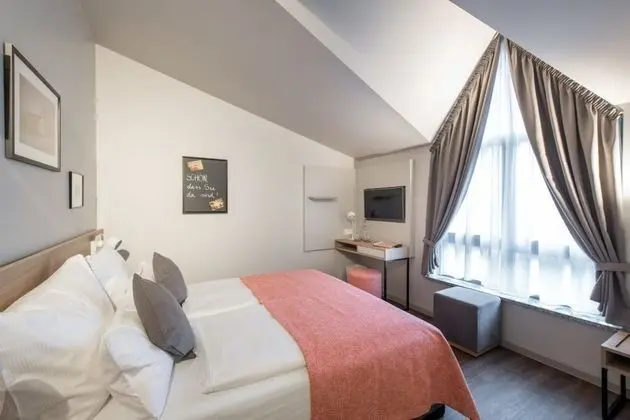 Comfort Tek Büyük Yataklı Oda