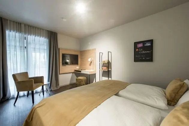 Comfort Tek Büyük Yataklı Oda