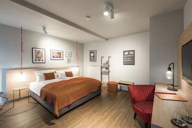 Comfort Tek Büyük Yataklı Oda