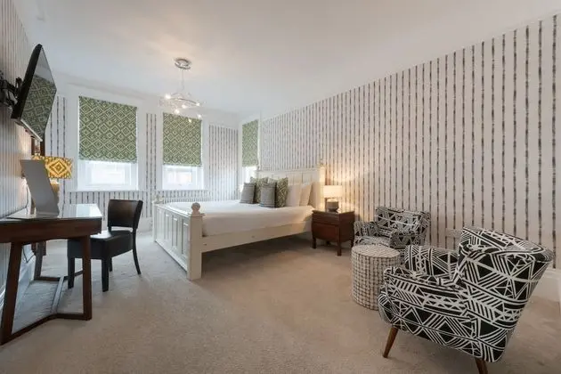 Superior Superking Room with Shower