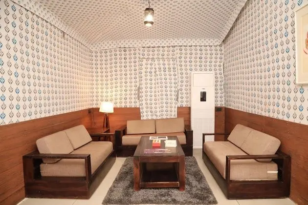 Royal Villa