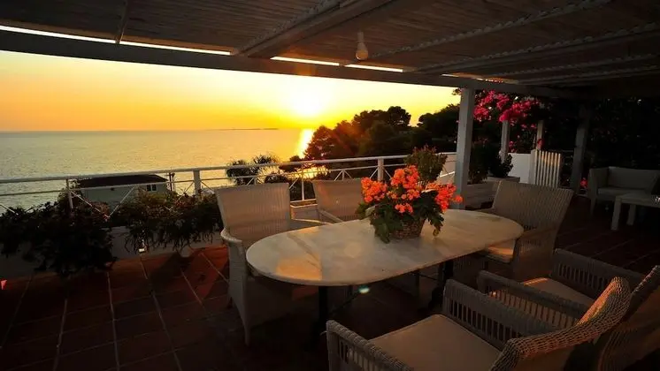 Stüdyo, Deniz Manzaralı