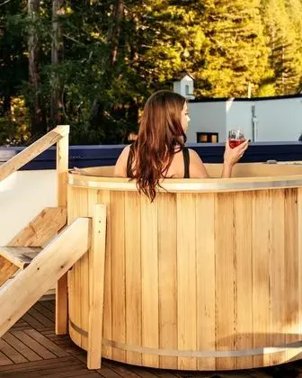 Superior Oda, 1 En Büyük (King) Boy Yatak (Cazadero King Cedar Tub)