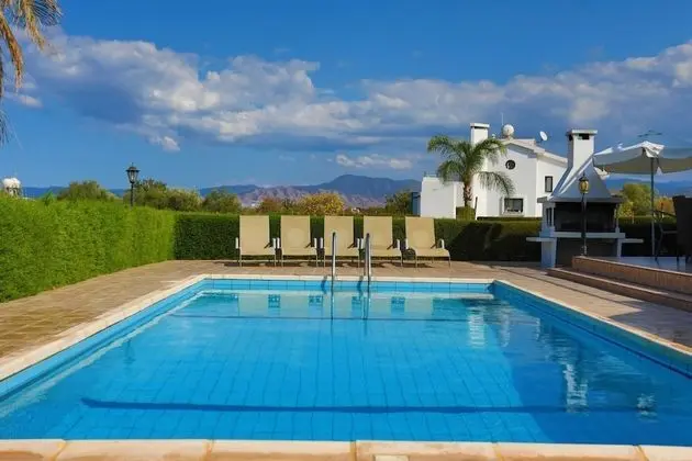 Villa, Sigara İçilebilir