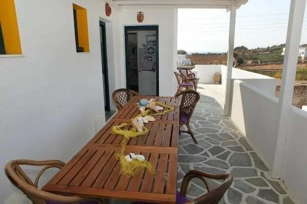 Stüdyo, Bahçe Manzaralı
