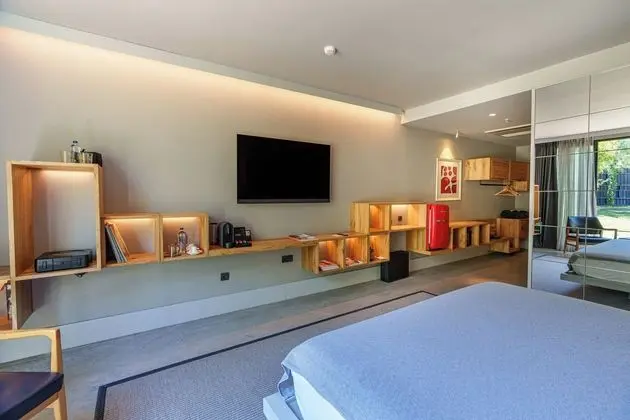 Sunshine Suite