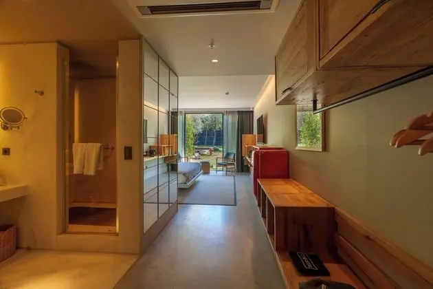 Sunshine Suite