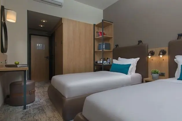 Queen Room