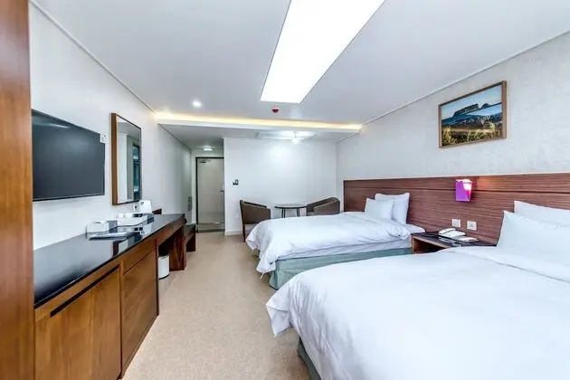 Tek Büyük veya İki Ayrı Yataklı Oda, Dağ Manzaralı