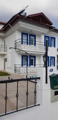 Family Tek Büyük veya İki Ayrı Yataklı Oda
