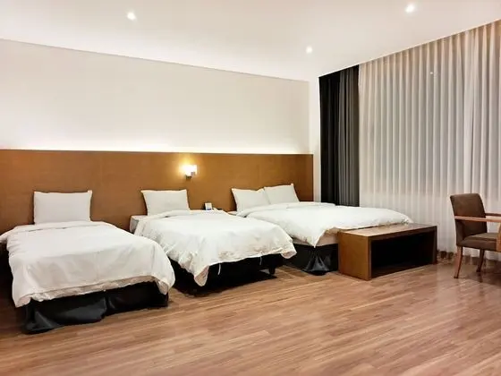 Deluxe Üç Kişilik Oda