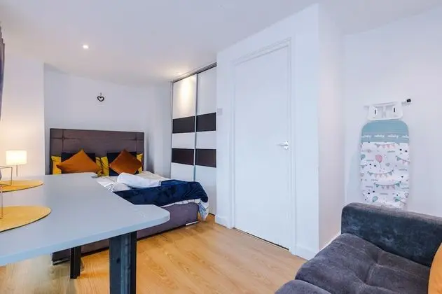 Standard Apart Daire, Özel Banyo (F4)