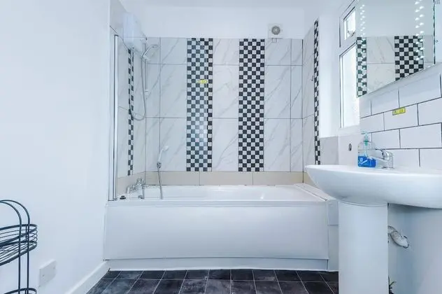 Standard Apart Daire, Özel Banyo (F4)