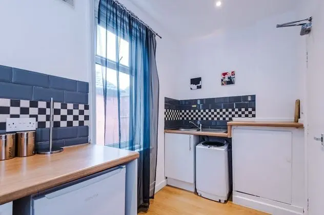 Standard Apart Daire, Özel Banyo (F4)