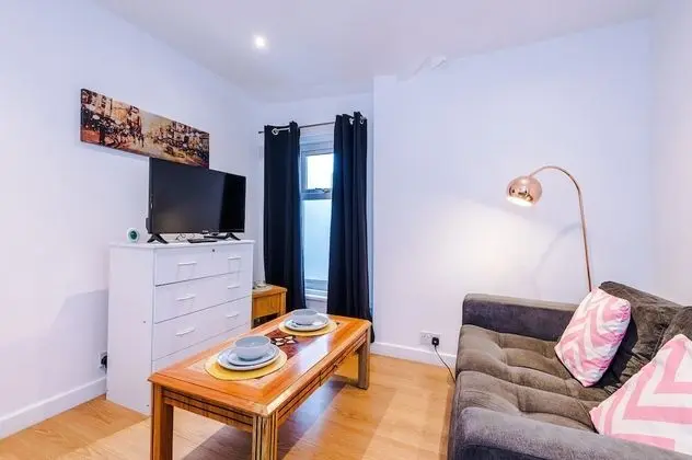 Standard Apart Daire, Özel Banyo (F4)