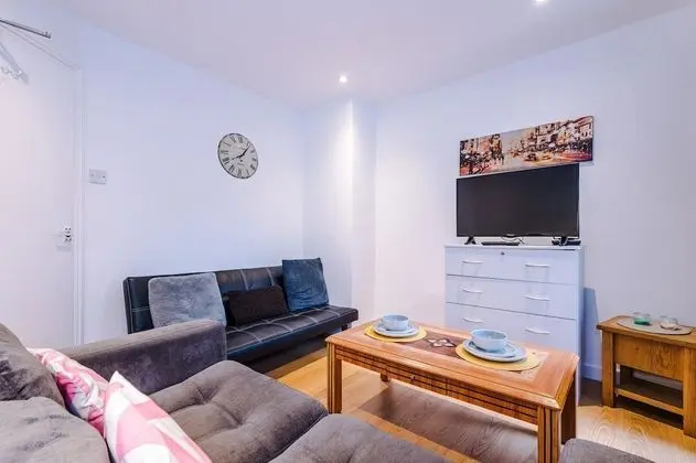 Standard Apart Daire, Özel Banyo (F4)