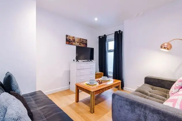 Standard Apart Daire, Özel Banyo (F4)