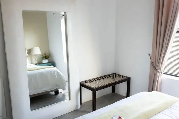 Self-Catering Unit with 2 separate Rooms