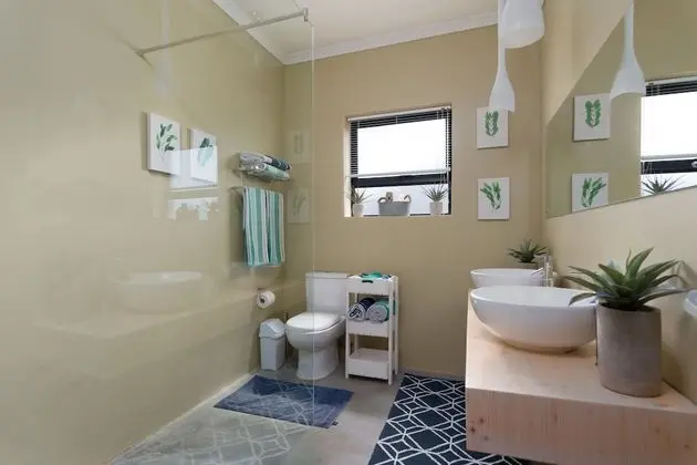 Self-Catering Unit with 2 separate Rooms