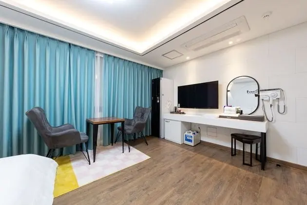 Stay Suite (Air purifier)