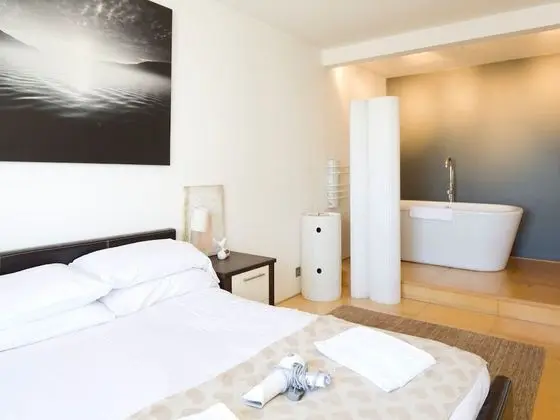 Luxury Çatı Katı Süiti (Penthouse), 2 Yatak Odası, Plaj Manzaralı, Denize Sıfır