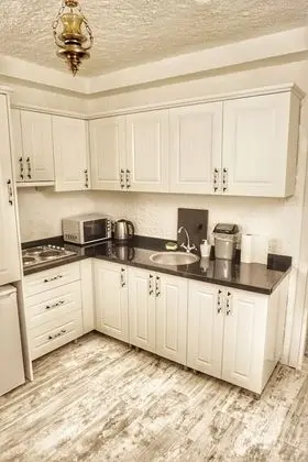 Grand Apartment, City View