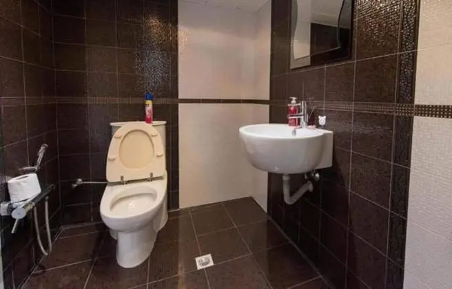 Deluxe Tek Büyük Yataklı Oda, 1 Çift Kişilik Yatak, Ortak Banyo
