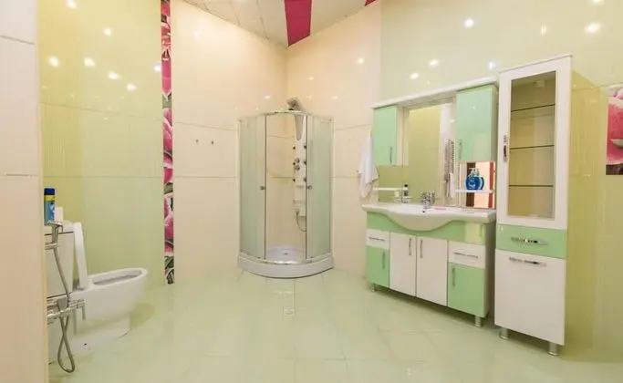 Deluxe Tek Büyük Yataklı Oda, 1 Çift Kişilik Yatak, Ortak Banyo