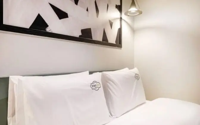 Standard Tek Büyük Yataklı Oda