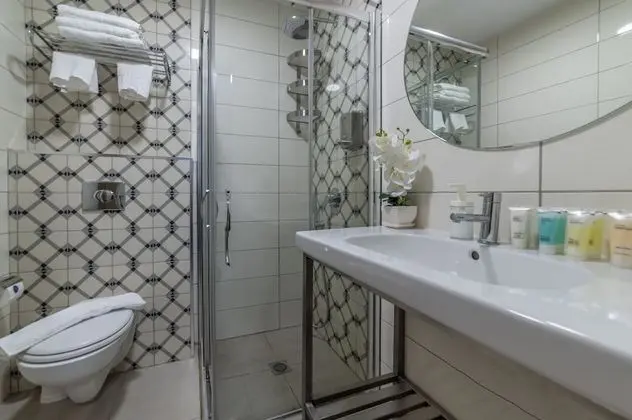 Standard Üç Kişilik Oda