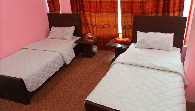 Standard Tek Büyük veya İki Ayrı Yataklı Oda