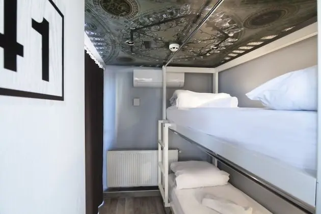 Basic Ortak Ranzalı Oda, Sadece kadınlar için, Ortak Banyo (2 Beds)