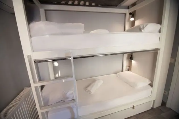 Basic Ortak Ranzalı Oda, Sadece kadınlar için, Ortak Banyo (2 Beds)