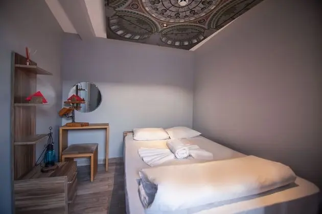 Basic Tek Büyük Yataklı Oda, Ortak Banyo