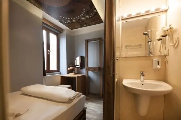 Deluxe Tek Büyük Yataklı Oda, Özel Banyo